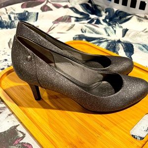 Life Stride Silver Glitter Heels, Size 9.5 Medium width